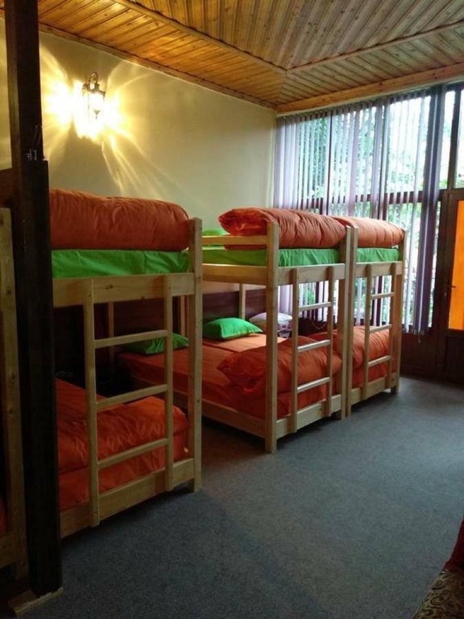 Sim Sim Hostel & Guest House Near The Church サマルカンド エクステリア 写真