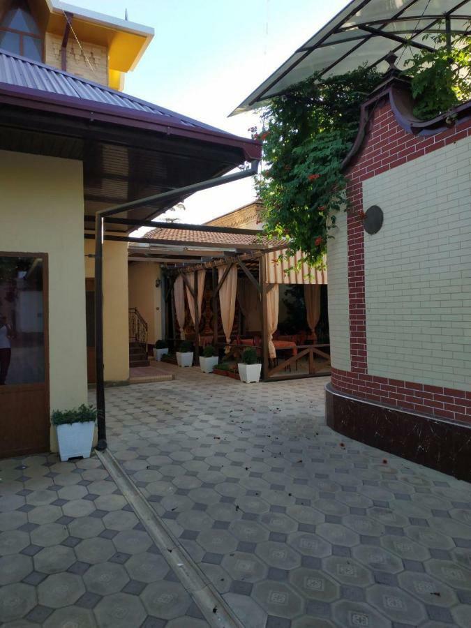 Sim Sim Hostel & Guest House Near The Church サマルカンド エクステリア 写真